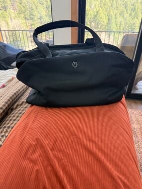 lululemon athletica Black Men’s Duffel Bag